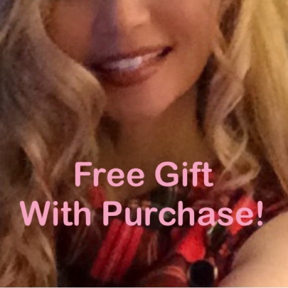 Meet the Pixie - Picture 3 of 14